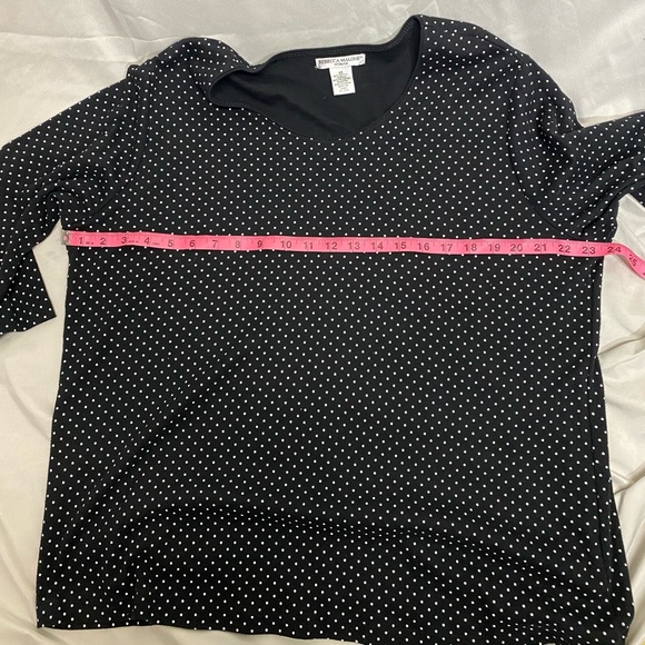 Rebecca Malone 2X woman’s 3/4 length sleeve top. Black with white polka dots. - Picture 6 of 6